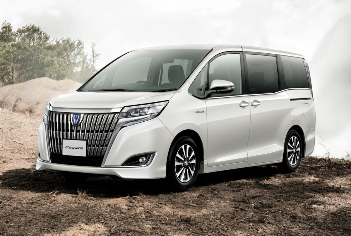 Toyota Esquire 2019 Серый внешний вид